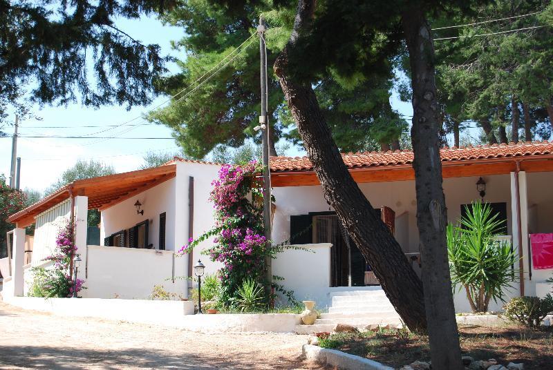 Althea Village Residence Весте Екстериор снимка